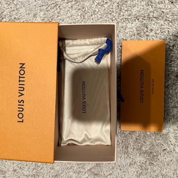 Louis Vuitton Accessories Louis Vuitton Sunglasses Box And Dustbag